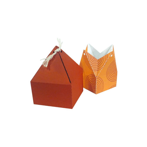 Custom Pyramid Boxes – Unique Look Increased Sales